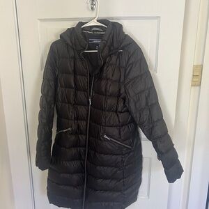 Lands' End Women's Black with silver hardware Puffer Jacket - hits mid thigh